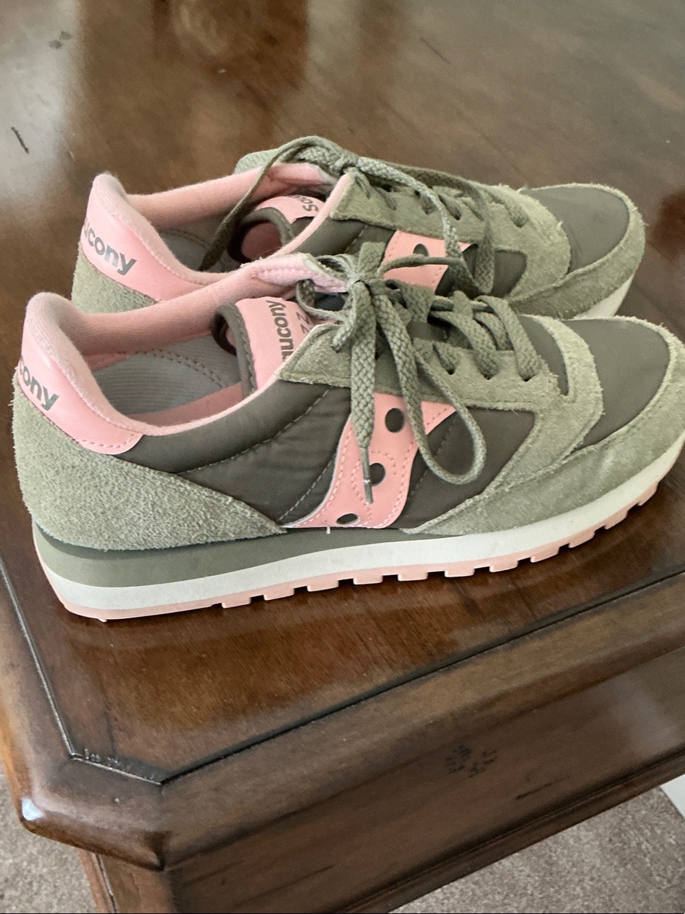 Saucony Women's Olive Green and Pink Low-Top Sneakers - Picture 2 of 4
